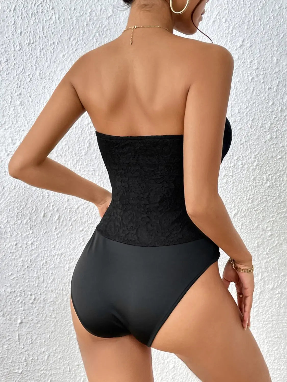 Strapless Sweetheart Neck Bodysuit Trendsi