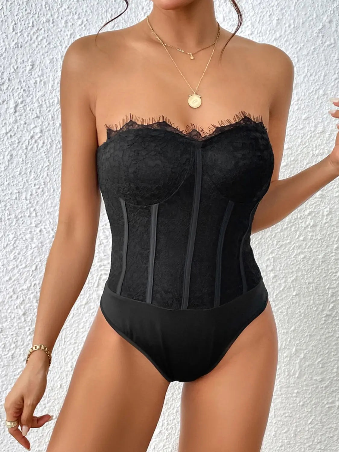 Strapless Sweetheart Neck Bodysuit Trendsi