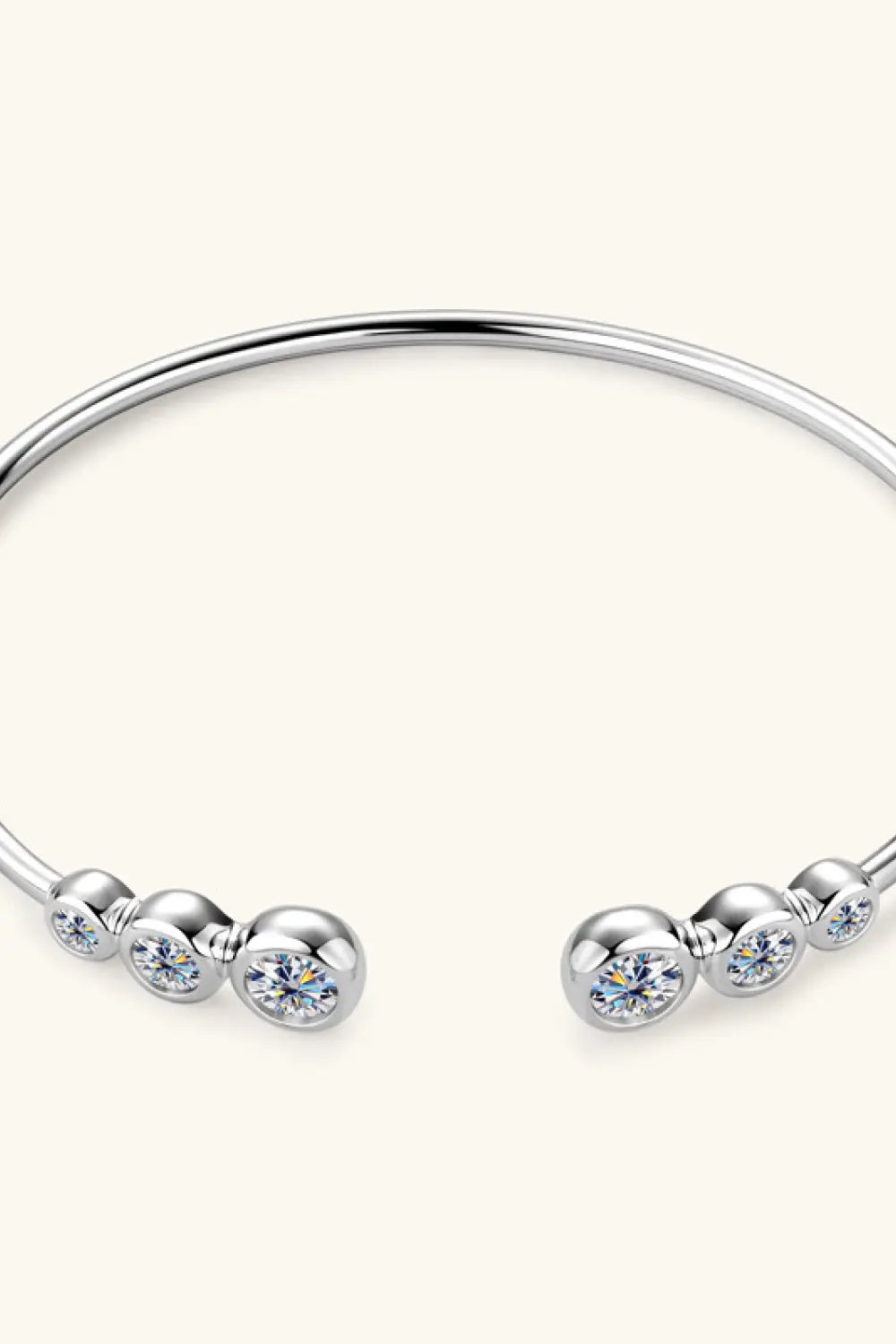 1.8 Carat Moissanite 925 Sterling Silver Bracelet - GlossiChic Collection