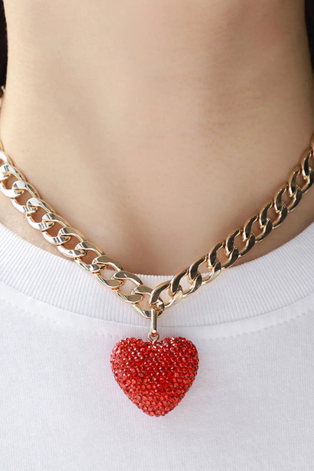 Rhinestone Heart Pendant Curb Chain Necklace GlossiChic Collection