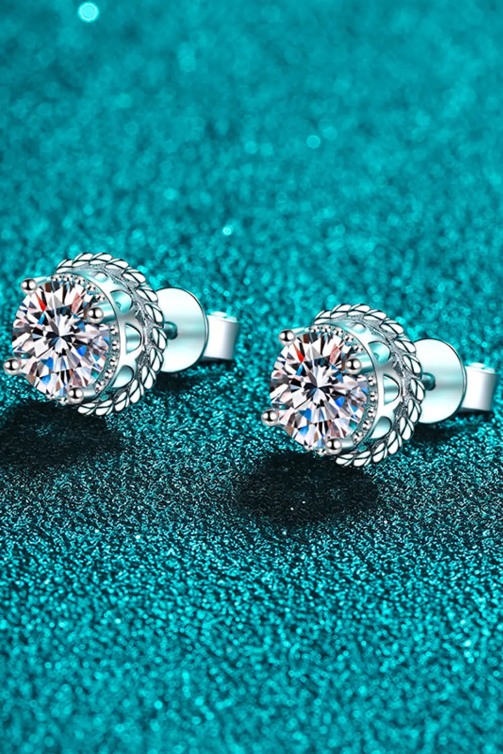 1 Carat Moissanite 925 Sterling Silver Round Stud Earrings - GlossiChic Collection