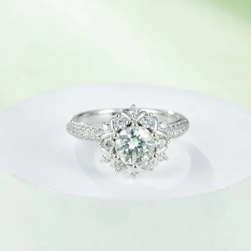 1 Carat Moissanite 925 Sterling Silver Flower Shape Ring - GlossiChic Collection