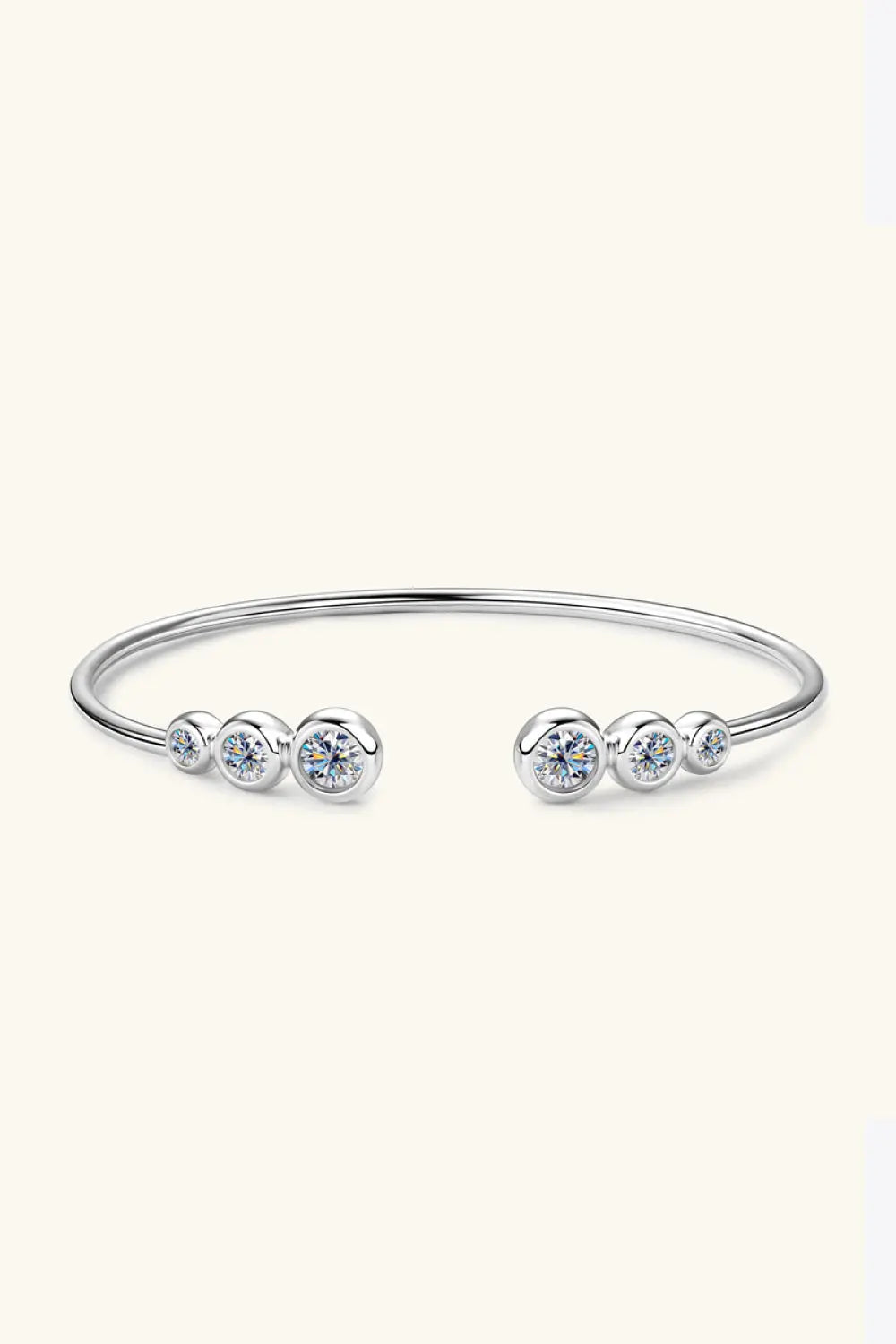 1.8 Carat Moissanite 925 Sterling Silver Bracelet - GlossiChic Collection