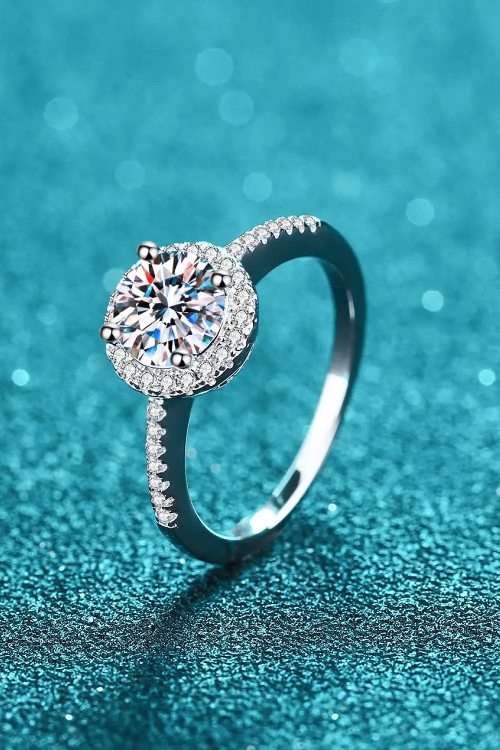 Ready To Flaunt Moissanite Ring Trendsi